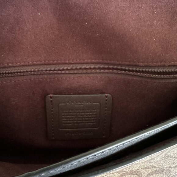 LIKE NEW COACH GEORGIE BAG WITH RIVETS GORGEOUS - Picture 3 of 12